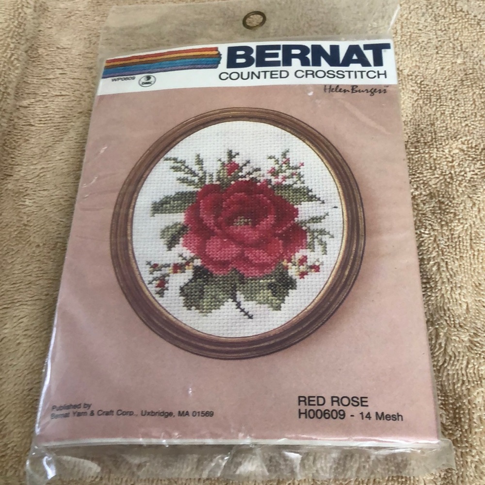 Helen Burgess Counted Crosstitch Complete Kit Red Rose H00609 - 14 Mesh